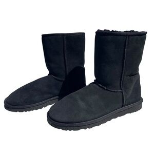 UGG Classic Short Boot suede fur black 
 Mens 11 NEW